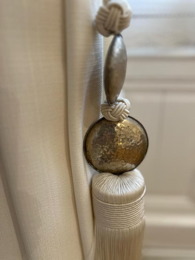 Chambre De Charme Au Coeur Du Vieux Valence - Confort & Calme ภายนอก รูปภาพ