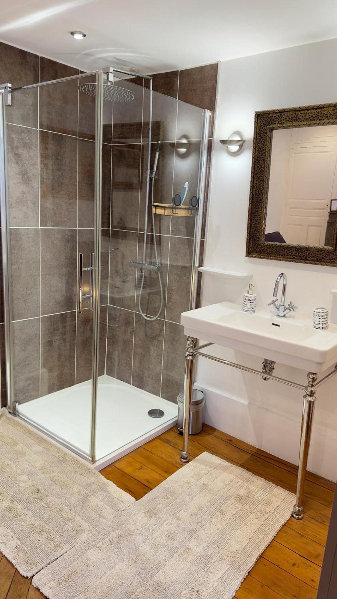 Chambre De Charme Au Coeur Du Vieux Valence - Confort & Calme ภายนอก รูปภาพ