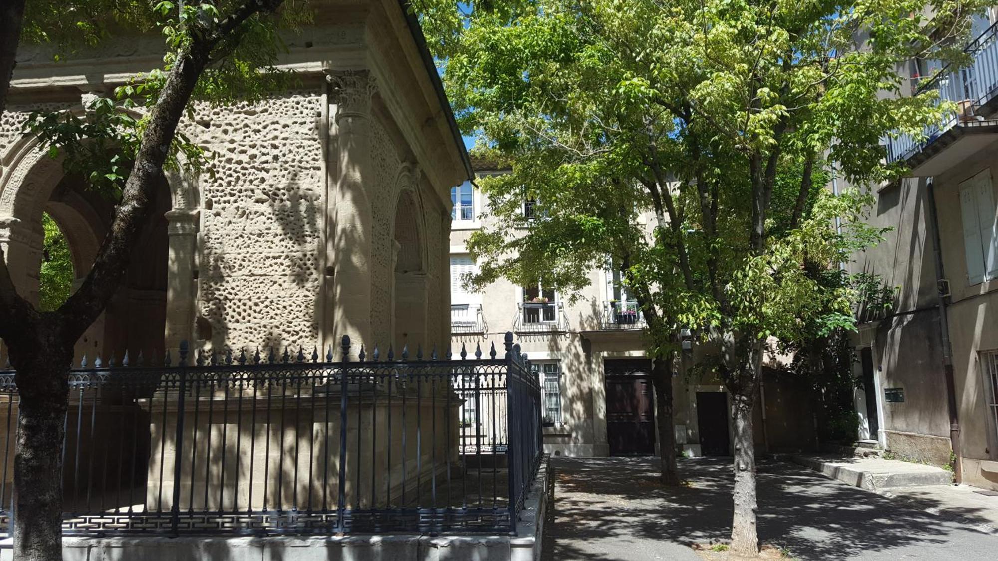 Chambre De Charme Au Coeur Du Vieux Valence - Confort & Calme ภายนอก รูปภาพ